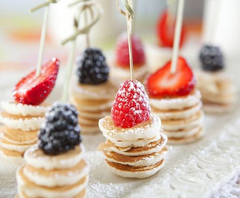 Mothers Day brunch ideas #foodie #dan330 http://livedan330.com/2015/05/08/our-favorite-mothers-day-brunch-ideas/ Dessert Birthday, Sweet Brunch, Brunch Dessert, Breakfast Bites, Pancake Stack, Mini Pancakes, Kids Party Food, Party Finger Foods, Birthday Brunch