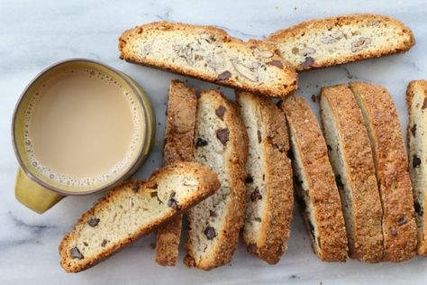 It's cookie swap season. Are you filled with the Christmas baking spirit? | CBC News Making Banana Bread, Cookie Spread, Make Banana Bread, Chocolate Banana Bread, Unique Desserts, Cookie Swap, Oatmeal Raisin, Living Ideas, Basic Recipes