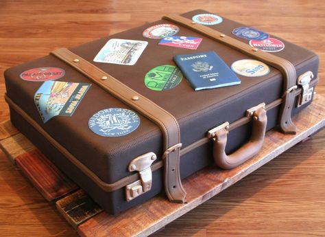 retirement luggage cakes | Found on theartofcake.net Travel Themed Cakes, Luggage Cake, Gateau Harry Potter, Suitcase Cake, Farewell Cake, Stunning Cakes, Travel Cake, Torte Cupcake, Baking Art