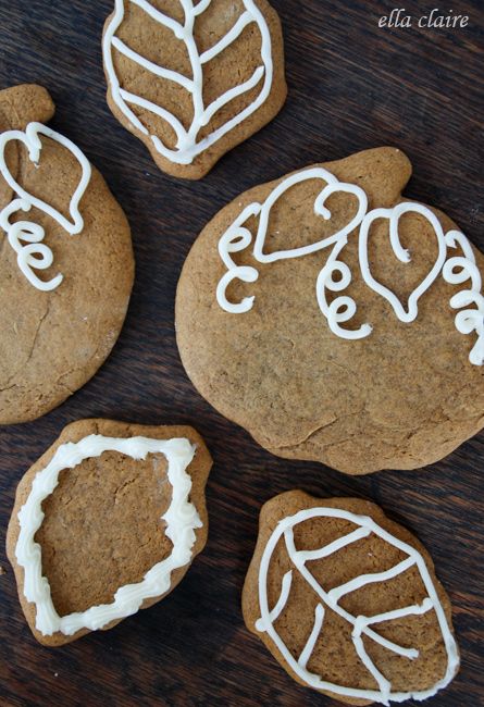 Spiced Pumpkin Gingerbread Cookies are so yummy and easy to make : ellaclaireinspired.com Yummy Things To Bake, Pumpkin Gingerbread, Kinds Of Cookies, Delicious Cookie Recipes, Pumpkin Flavor, Pumpkin Cookies, Holiday Cakes, Yummy Cookies, Pumpkin Recipes