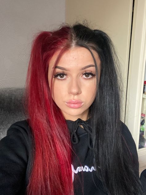 Half Brown Half Red Hair, Spilt Dye Hair Ideas, Black And Red Split Dye, Half Black Half Red Hair, Red And Black Split Dye, Split Hair Dye, Dr Claims, Brown And Pink Hair, Vampire Hair