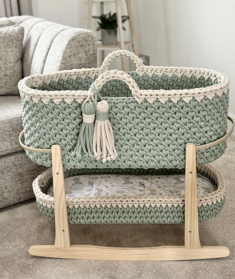 Infinity Crochet Moses Basket - Three Little Cubs How To Make A Moses Basket, Crochet Baby Bassinet, Moses Basket Crochet Pattern, Crochet Moses Basket Free Pattern, Crochet Moses Basket Pattern, Crochet Bassinet, Crochet Baby Basket, Moses Basket Crochet, Crochet Moses Basket