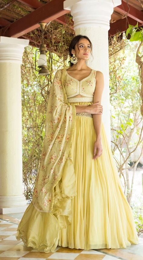 Minimal Lehengas Under 20k For Diwali | WedMeGood Diwali Outfits, Floral Lehenga, Green Lehenga, Red Lehenga, Embroidered Lehenga, Thread Work, Designer Gowns, Set For Women, Indian Wear