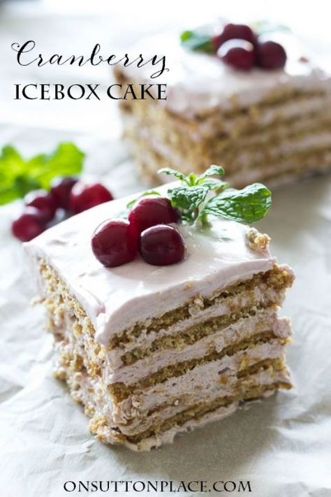 Cranberry Icebox Cake | Easy recipe for a no-bake, make-ahead dessert. Perfect for any holiday gathering! Wicked Desserts, Thanksgiving Picnic, Refrigerator Desserts, Frozen Pies, Cranberry Ice, Icebox Cakes, Ice Box Cake, Cranberry Dessert, Box Cakes