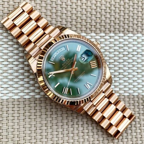 Eilat, Watches Rolex, Rolex Watches For Men, Good Weekend, Have A Good Weekend, Rolex Oyster, Rolex Day Date, Watch Design, Vintage Watches