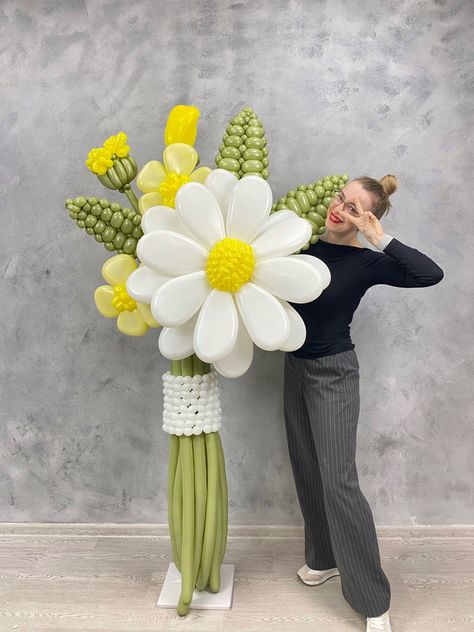 Balloon Flower Bouquet Ideas, Giant Balloon Bouquet, Balloon Flower Bouquet, Balloon Centerpieces Diy, Balloon Topiary, Balloon Bouquet Delivery, Balloon Bouquet Diy, Balloon Tower, Floral Balloons