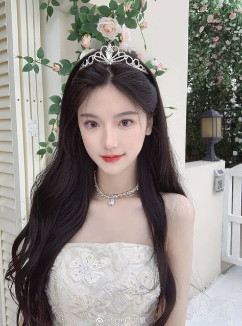 Korean Princess Aesthetic, Elven Wedding Dress, Japanese Princess, Living Life To The Fullest, Long Hairstyle, Formal Dresses With Sleeves, Wedding Hairstyles With Veil, Hairstyle Inspiration, Photography Posing Guide