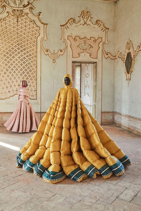 Elegant Hallway, Cranberry Tart, Pierpaolo Piccioli, Liya Kebede, Winter Puffer Coat, Fashion Archive, Snack Tray, Futuristic Fashion, African Style