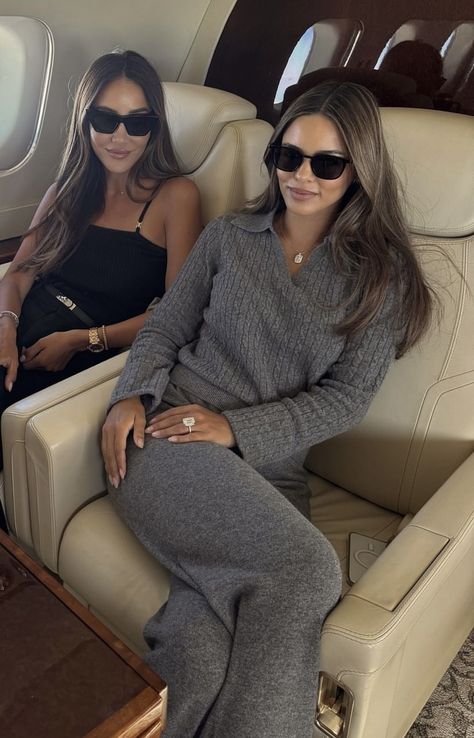 Classy Lounge Outfits, Rich Winter Outfits, Private Jet Outfit, Brown Neutral Aesthetic, Airplane Outfit Winter, European Summer Night, Fall Besties, Caviar And Champagne, Cherry Mocha Nails