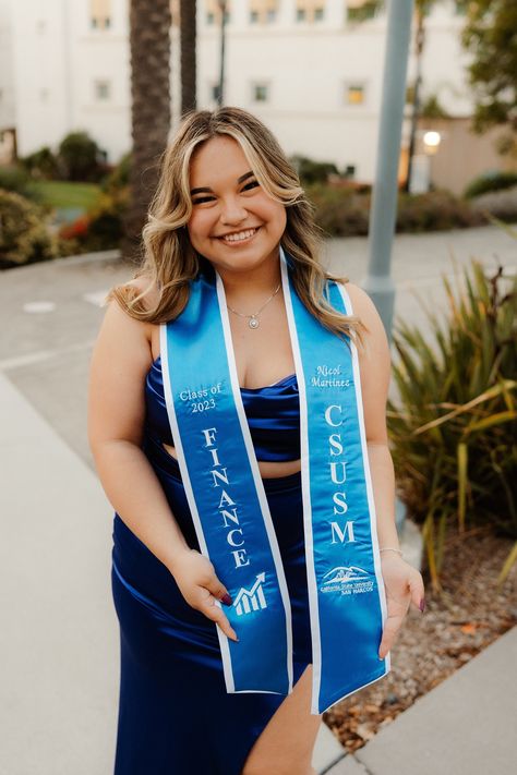 "🎓 Personalized Embroidered Graduation Stole - A Timeless Keepsake! Celebrate your academic milestone with our exquisite Personalized Embroidered Graduation Stole, a symbol of your unique journey and accomplishments. Crafted with precision and attention to detail, this stole is more than just an accessory; it's a personalized keepsake that you'll cherish for years to come. Key Features: 1.🌟 Custom Embroidery: Make your stole truly one-of-a-kind with our customizable embroidery service. Add your name, graduation year, or a special message to commemorate this significant achievement. Choose from a variety of satin fabric colors and thread to match your school. 2.🎁 Perfect Graduation Gift: Surprise a friend or loved one with a thoughtful and meaningful gift. Our personalized stole makes fo College Graduation Stole Ideas, Grad Stole Ideas, Stole Ideas, Grad Stoles, Custom Graduation Stole, College Grad Cap Ideas, Graduation Stoles, Grad Outfits, Graduation Sash