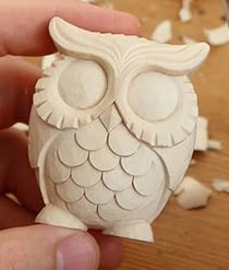 Wood Whittling Projects, Polymer Clay Owl, Handmade Wood Crafts, Clay Owl, Dremel Carving, Simple Wood Carving, Wood Carving For Beginners, Wood Jewelery, Soap Carving