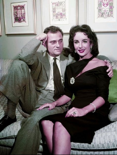 Elizabeth Taylor Eyes, Mike Todd, Carole Lombard Clark Gable, Classical Hollywood Cinema, Liz Taylor, Hollywood Couples, Violet Eyes, Child Actresses, Famous Couples