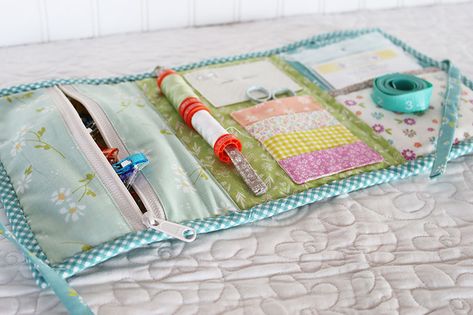 Simple Sewing Kit Tutorial + Video - A Quilting Life Travel Sewing Kit Diy Free Pattern, Travel Sewing Kit Pattern Free, Sewing Kit Pouch, Sewing Kit Tutorial, Sewing Kit Bag, Sewing Kit Pattern, Quilt Videos, Needle Holders, A Quilting Life