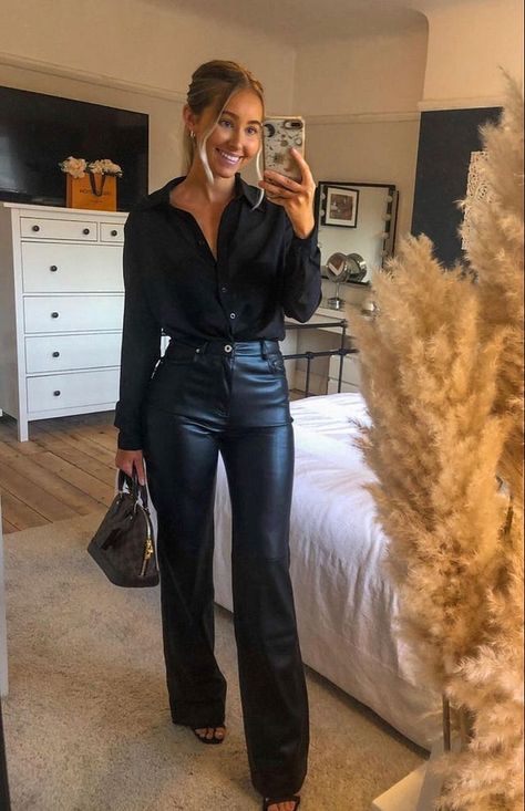 211 All black Outfits Ideas for Ladies to See Before You Go Out – Grand Goldman Elegantes Party Outfit, Lederhosen Outfit, Elegantes Outfit Damen, Leather Pants Outfit, Populaire Outfits, Elegante Casual, Stylish Work Outfits, Looks Black, Night Out Outfit