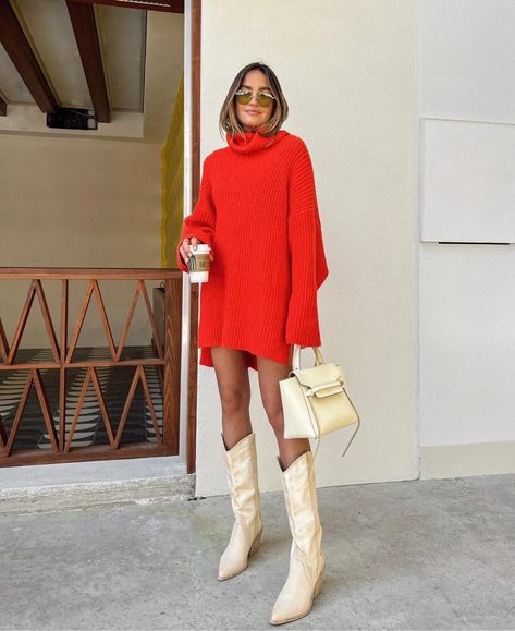 Sweater Dress Street Style, Sweater Dress With Boots, Dress Street Style, Sweater Mini Dress, Mini Sweater, Mini Sweater Dress, Street Chic, Holiday Fashion, Sweater Weather