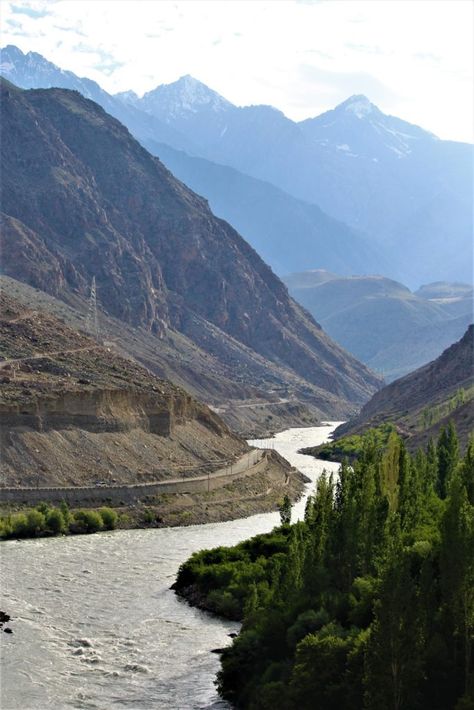 Ladakh Photography Beautiful, Leh Ladakh Aesthetic, Leh Ladakh Photography Wallpaper, Leh Ladakh Photography, Ladakh Aesthetic, Ladakh Photography, Indian Scenery, Indian Mountains, Indian Nature