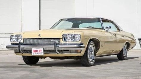 This 1973 Buick Centurion is up for sale in Fort Lauderdale, Florida and can be found under listing ID CC-1791569 or by clicking on the following link: https://classiccars.com/listings/view/1791569/1973-buick-centurion-for-sale-in-fort-lauderdale-florida-33312 Buick Riviera For Sale, Buick Centurion, Buick Models, Buick Cars, Vinyl Roofing, Fort Lauderdale Florida, Buick Riviera, Air Conditioning System, Rear Window