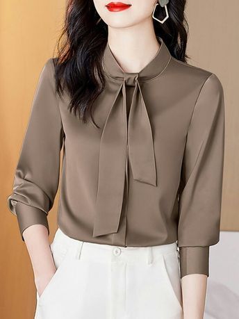 [PaidAd] 73 Women Blouses Fashion Classy Tricks To Find Out Straight Away #womenblousesfashionclassy Satin Shirts For Women, Korean Fashion Blouse, Outfits Latina, Blouse Tops Designs, Organza Blouse, Women Blouses Fashion, Casual Pullover, Blouse Styles, Batik