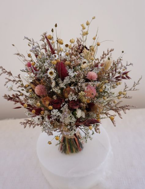 Dried Flower Bouquet Wedding, Chrysanthemum Bouquet, Colorful Wedding Flowers, Bouquet Bride, Dried Bouquet, Wildflower Bouquet, Wildflower Wedding, White Bouquet, Dried Flower Bouquet