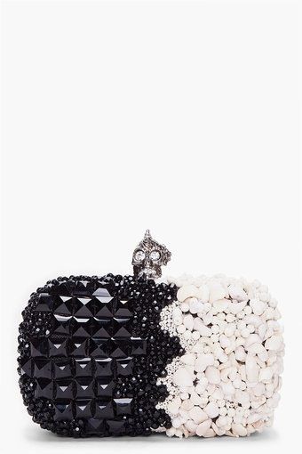 McQ White Punk, Alexander Mcqueen Women, Alexander Mcqueen Clutch, Moda Hippie, White Clutch, Clutches For Women, Box Clutch, Handbag Heaven, Black Clutch