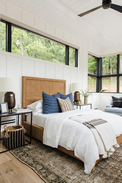 Modern Lake House Photo Tour: The Bedroom Wing - Studio McGee Modern Lake House, Hal Decor, Affordable Decor, Master Bedrooms, Interview Tips, Modern Bed, Minimalist Bedroom, Job Interview, My New Room