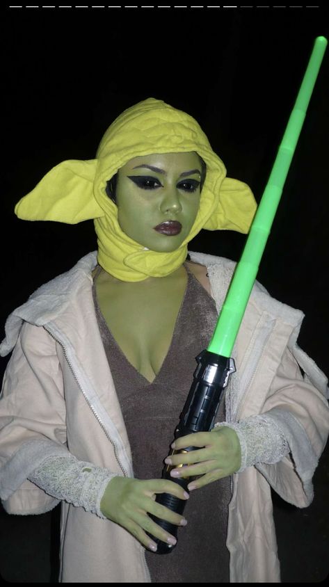 Tara Core, Yoda Halloween Costume, Baby Yoda Costume, Yk2 Style, Danny Exe, Yoda Costume, Star Wars Halloween Costumes, Star Wars Watch, Star Wars Halloween