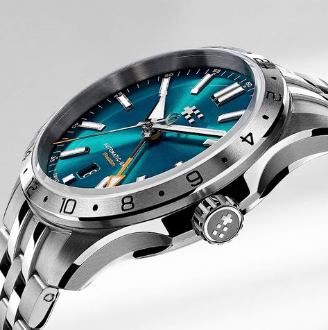 Christopher Ward - C63 Sealander GMT Dragonfly Blue | Time and Watches | The watch blog Christopher Ward, Blue