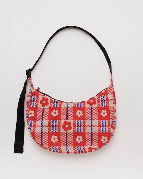 Medium Nylon Crescent Bag : Flower Market Plaid - Baggu Sandy Liang X Baggu, Sandy Liang Baggu, Baggu Crescent Bag Outfit, Baggu Crescent Bag, Baggu Bag, Baggu Bags, Circle Purse, Cloud Bag, Flower Purses