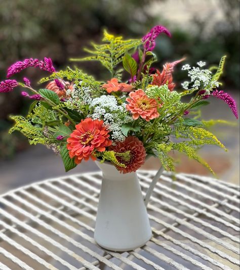 Goldenrod Flower Arrangements, Calendula Flower Arrangement, Zinnia Flower Arrangements Vase, Zinnia Arrangements Floral Design, Fall Wildflower Centerpieces, Zinnia Boutonniere, Late Summer Flower Arrangements, Goldenrod Bouquet, Calendula Bouquet