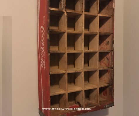 How to put together a Christmas Coke Crate #mycreativemanner #cokecrate #christmas #christmas2017 #cokechristmas #cokecratedecorations #cocacola #cocacolacrate Mini Christmas Decorations, Mini Decorations, Amazing Cookie Recipes, Traditional Holiday Decor, Mini Christmas, Christmas 2017, Family Traditions, Put Together, Beautiful Christmas