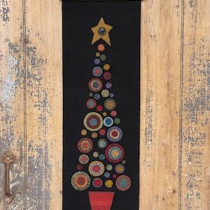 Granny Christmas, Wool Applique Kits, Christmas Tree Kit, Rug Christmas, Wool Applique Patterns, Penny Rug, Applique Kit, Wool Embroidery, Hand Embroidery Kit