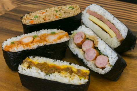 How Does Kaeshi Make Musubi Unique at Ma’ona Musubi? - Ma'ona Musubi - Honolulu | NearSay Rice And Seaweed, Musubi Recipe, Seaweed Snack, Sushi Rice Recipes, Plane Food, Spam Musubi, Delicious Rice, Portable Snacks, Rice Bowls Recipes