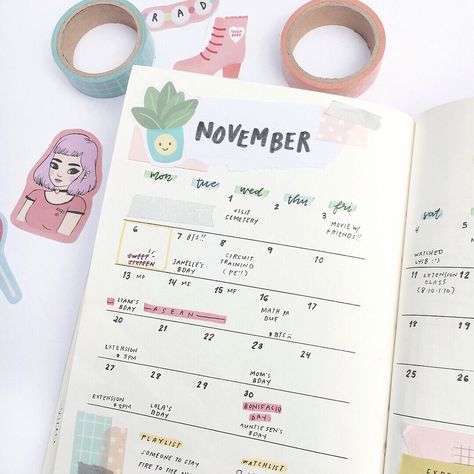 studilla: “[1.04.18] my fav monthly spread ✧ ” Bullet Journal Notes, Bullet Journal Mood, Bullet Journal Aesthetic, Bullet Journal Notebook, Bullet Journal School, Diary Ideas, Bullet Journal Themes, Bullet Journal Writing, Bullet Journal Art