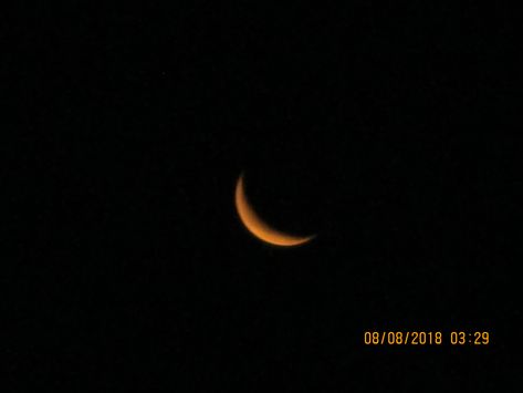 i used canon ixus 160 Waning Crescent Moon, Waning Crescent, Canon Ixus, Slow Life, Moon Phases, Crescent Moon, Crescent, Canon, Moon