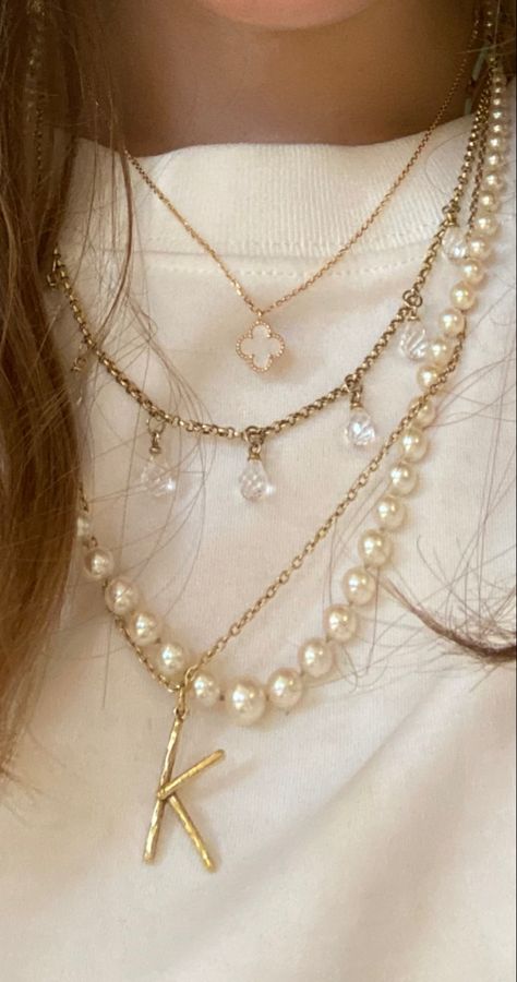 Maria Nilsdotter smycken 
Necklaces 
Van Cleef and arpels sweet alhambra necklace
Fashion startmenyn Piecesgirl women 
Jewelry 
Layering necklaces Can Cleef Necklace Stack, Vca Necklace Layering, Van Cleef Necklace Layering, Van Cleef Necklace, Jewelry Stacking, Necklace Stack, Necklace Layering, Stacked Jewelry, Van Cleef