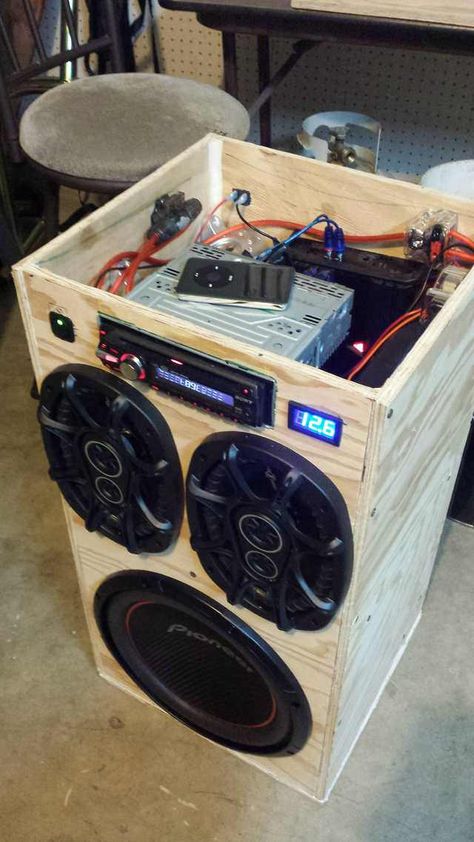 Subwoofer Diy, Diy Boombox, Diy Subwoofer, Subwoofer Box Design, Speaker Box Design, Subwoofer Box, Diy Speakers, Diy Holz, Kraf Diy