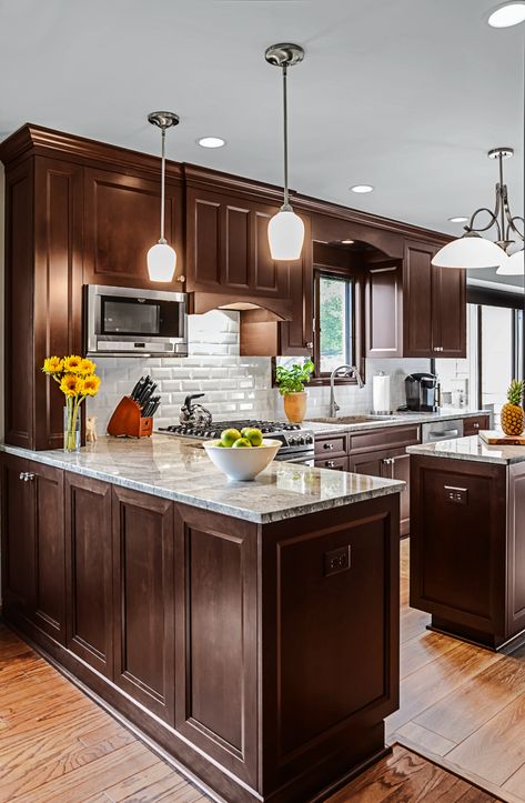 Beach Park Home - Traditional - Kitchen - Other - by Cadence Custom Cabinetry, Inc. | Houzz Stainless Backsplash, White Granite Countertops, Kitchen Design Diy, Kitchen Cabinets And Countertops, Dark Wood Cabinets, Subway Tile Backsplash, White Backsplash, Stunning Kitchens, Kitchen Photos