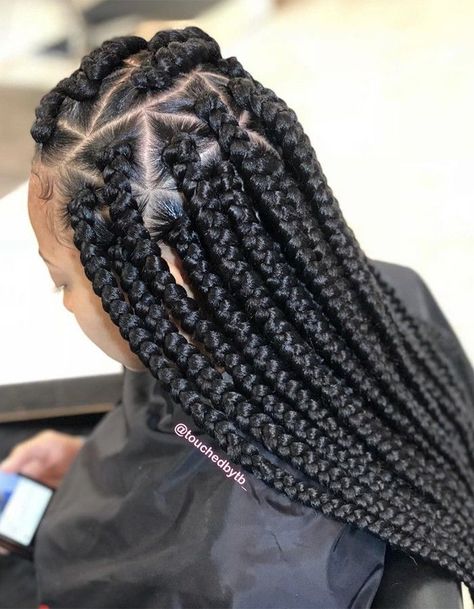 Single Part Triangle Jumbo Box Braids Triangle Box Braids, Big Box Braids, Blonde Box Braids, Short Box Braids, Jumbo Box Braids, Long Box Braids, Box Braids Styling, Girls Braids, Braids For Black Women