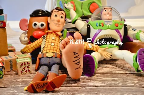 Toy Story Themed Photo Shoot, Toy Story Birthday Photoshoot, Toy Story Theme Photoshoot, Toy Story Picture Ideas Photo Shoot, Toy Story Birthday Photo Shoot Ideas, Toy Story Picture Ideas, Toy Story Birthday Picture Ideas, Toy Story Photo Shoot Ideas, Toy Story Photoshoot