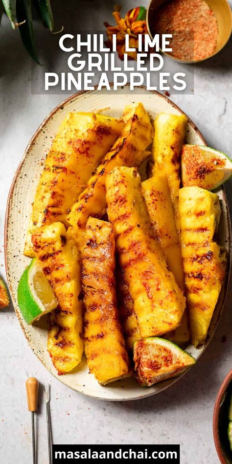 Enjoy a taste of Indian street food with these Chili Lime Grilled Pineapple spears. Perfect for a summer barbeque appetizer, this caramelized pineapple snack is full of spicy and tangy flavors. Barbecue Appetizers, Pineapple Spears, Pineapple Appetizers, Barbeque Side Dishes, Pineapple Snack, Seekh Kebab Recipes, Caramelized Pineapple, Pineapple Skewer, Best Side Dish