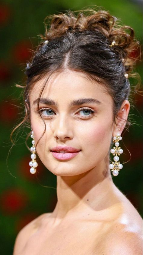 Ball Hairstyles, Taylor Hill, Hair Stylist Life, Formal Hairstyles, American Beauty, Wedding Hair And Makeup, Aesthetic Hair, Hair Dos, Bridesmaid Hair