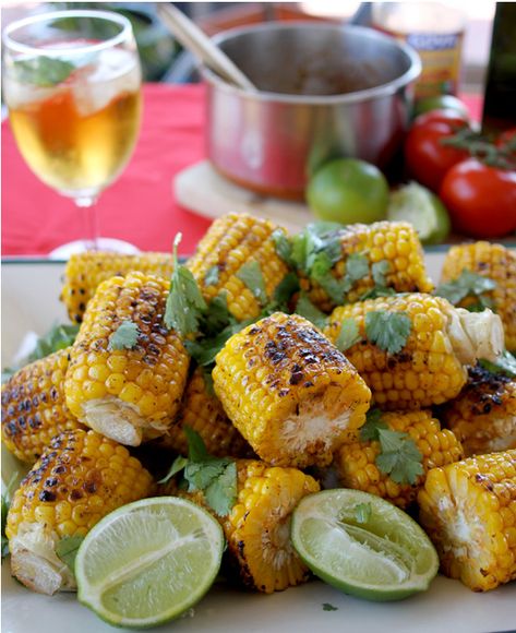 Summer eats: BBQ Corn With Mexican Spicy Butter & Lime Taco Bar Buffet, Spicy Butter, Bbq Corn, Bar Buffet, Lime Recipes, Pani Puri, Taco Bar, Summer Grilling, Snacks Für Party