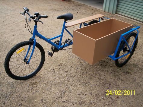 Bicycles Modified: Long Tail Cargo Bike with Sidecar Bike With Sidecar, Capira, Bicycle Sidecar, Bicycle Trailers, Bike Cart, Velo Cargo, Bicycle Trailer, Bike Pictures, Tandem Bike