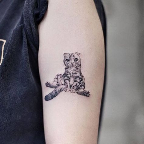 Cat Tattoo Ideas, Polydactyl Cat, Monster Tattoo, Tattoo Beautiful, Cute Cat Tattoo, Russian Tattoo, Tattoo Expo, Men Tattoo, Witch Tattoo