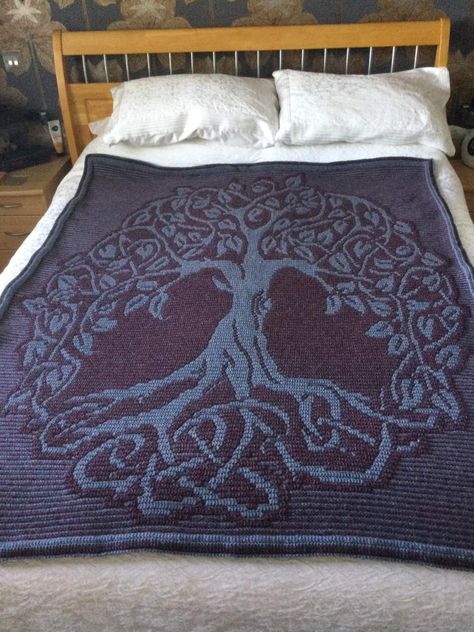 Norse Crochet Patterns, Tree Of Life Blanket, Tree Of Life Crochet, Crochet Tarot, Mug Cover, Crochet Mug, Crochet Throw Pattern, Knitting Hacks, Crochet Tree