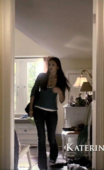 Alana Gilbert Style, Elena Gilbert S1 Outfits, Elena Gilbert Pjs, Elena Gilbert Bag, Elena Gilbert Shoes, Elena Gilbert Pajamas, Elena Gilbert Body Type, Eliana Gilbert Outfits, Elena Gilbert Summer Outfits