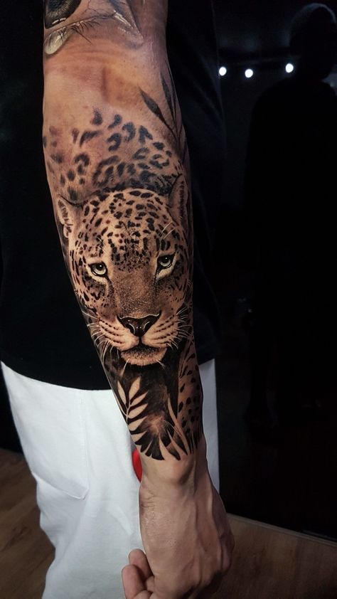 Calf Tattoos For Women, Tatoo Dog, Cheetah Tattoo, Jungle Tattoo, Tats Ideas, Front Shoulder Tattoos, Big Cat Tattoo, Dragon Tattoo Ideas, Africa Tattoos