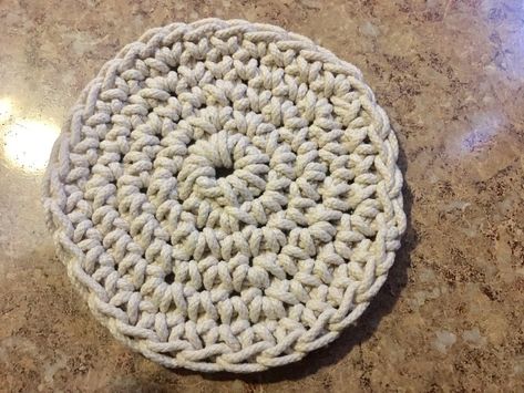 Crochet Rope Trivet Pattern, Crochet Rope Coasters, Round Trivet Crochet, Round Trivet Crochet Pattern, Macrame Cord Trivet, Knitted Rope Trivet Pattern, Crochet Round Trivet Free Pattern, Crochet Round Hot Pads Free Pattern, Crochet Trivet Free Pattern Easy