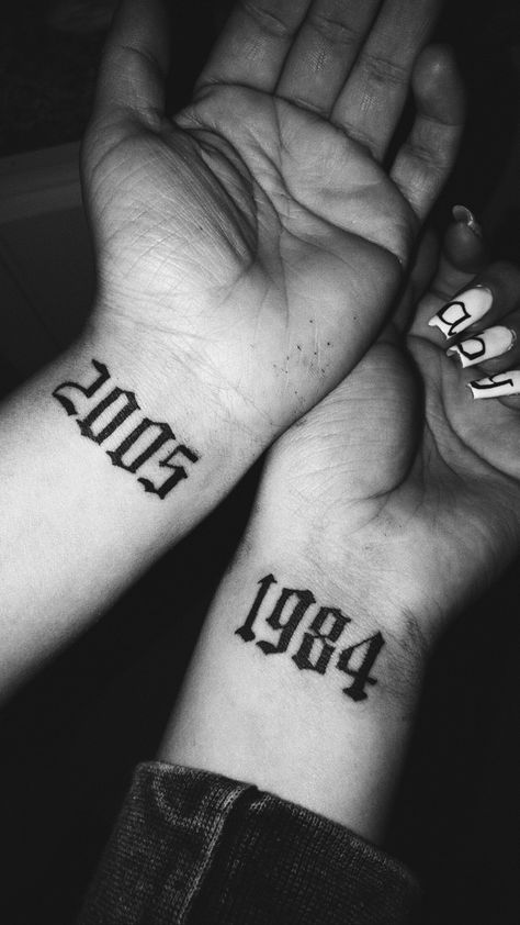 Gothic Mother Daughter Tattoos, Simple Mom And Daughter Tattoos, Mother 2 Daughter Tattoos, Mom And 2 Daughter Tattoos, Mom And Daughter Matching Tattoos, Small Mother Daughter Tattoos Meaningful, Tattoo Mother And Daughter, 2005 Tattoo, Mother And Daughter Tattoos