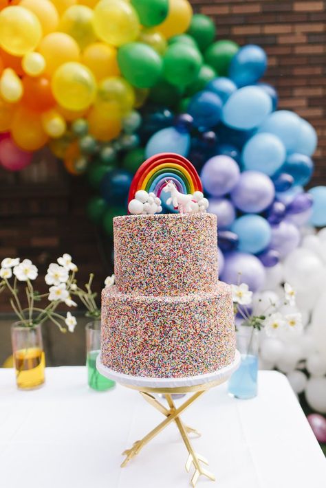 At 37-Weeks Pregnant, 1 Mom Threw the Chicest Rainbow Birthday Party You've Ever Seen Backyard Kids Party, Unicorns And Rainbows, Rainbow Unicorn Party, Rainbow Birthday Cake, Rainbow Parties, Rainbow Unicorn Birthday, Rainbow Birthday Party, Diy Birthday Party, Rainbow Decorations